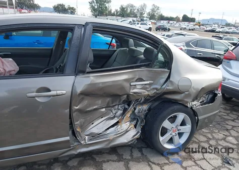 2008 Honda Civic Lx z USA, uszkodzony, nr VIN 2HGFA16518H345501